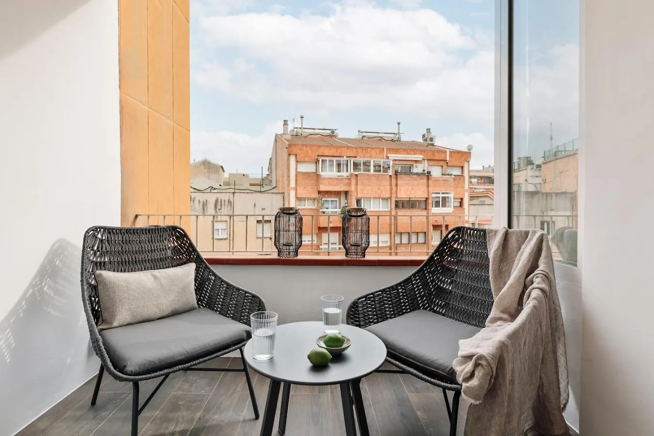 Sabate - 3 Bedrooms And Office In Sant Gervasi Barcelona