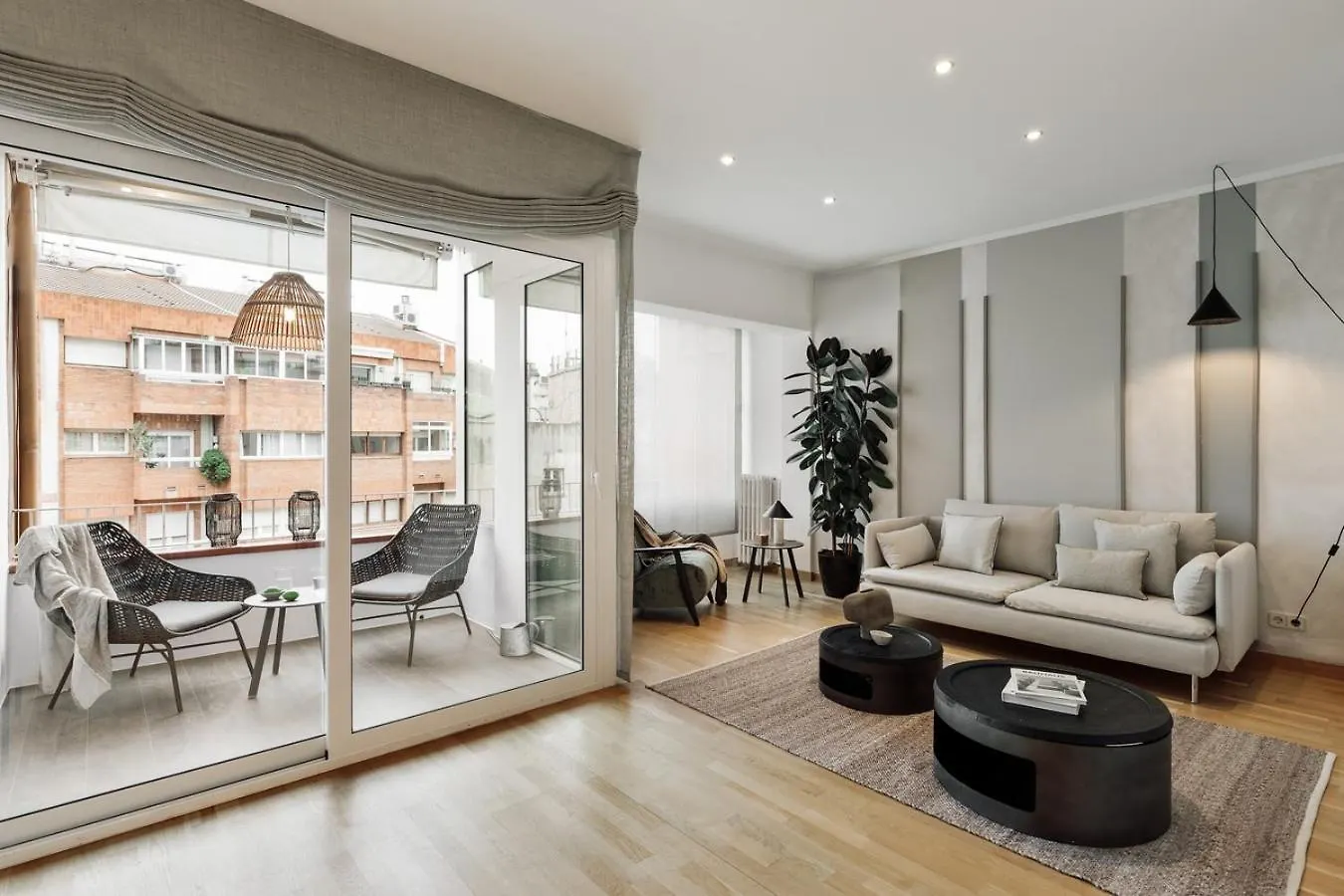 Sabate - 3 Bedrooms And Office In Sant Gervasi Barcelona 0*,