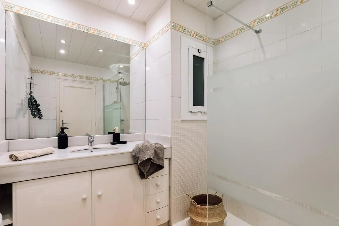 Apartment Sabate - 3 Bedrooms And Office In Sant Gervasi Barcelona